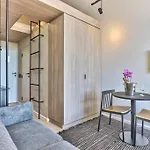 Central, Sophisticated Luxury At The Harri W Views