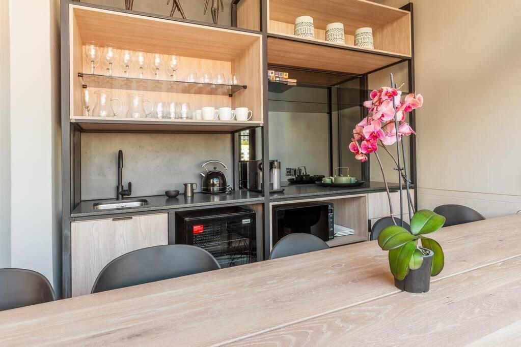 Central, Sophisticated Luxury At The Harri W Views Apartment Kapstadt