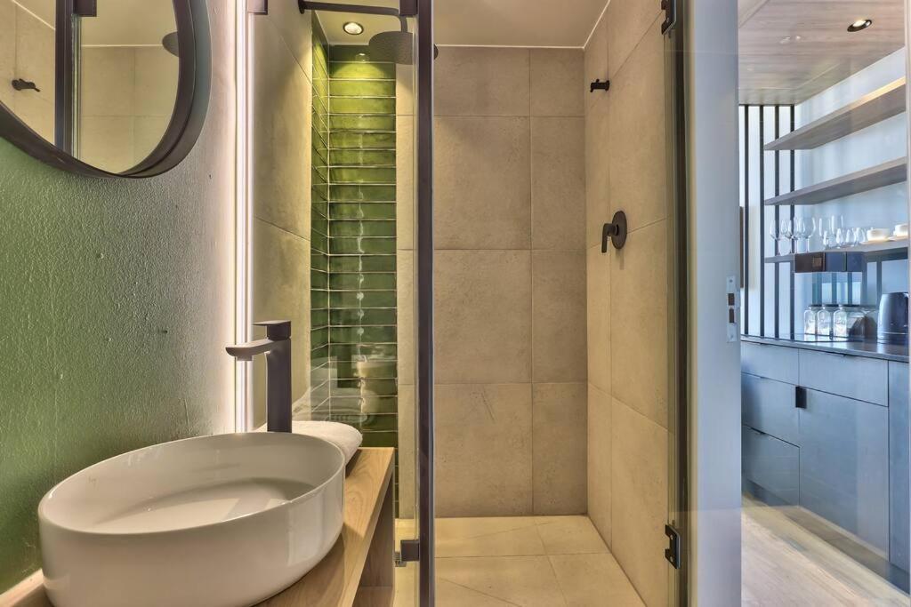 Central, Sophisticated Luxury At The Harri W Views Kapstadt