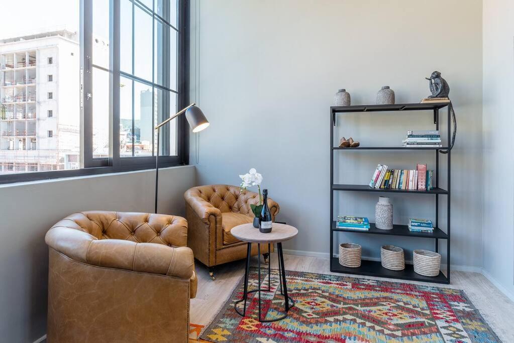 Central, Sophisticated Luxury At The Harri W Views Apartment Kapstadt