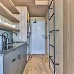 Central, Sophisticated Luxury At The Harri W Views